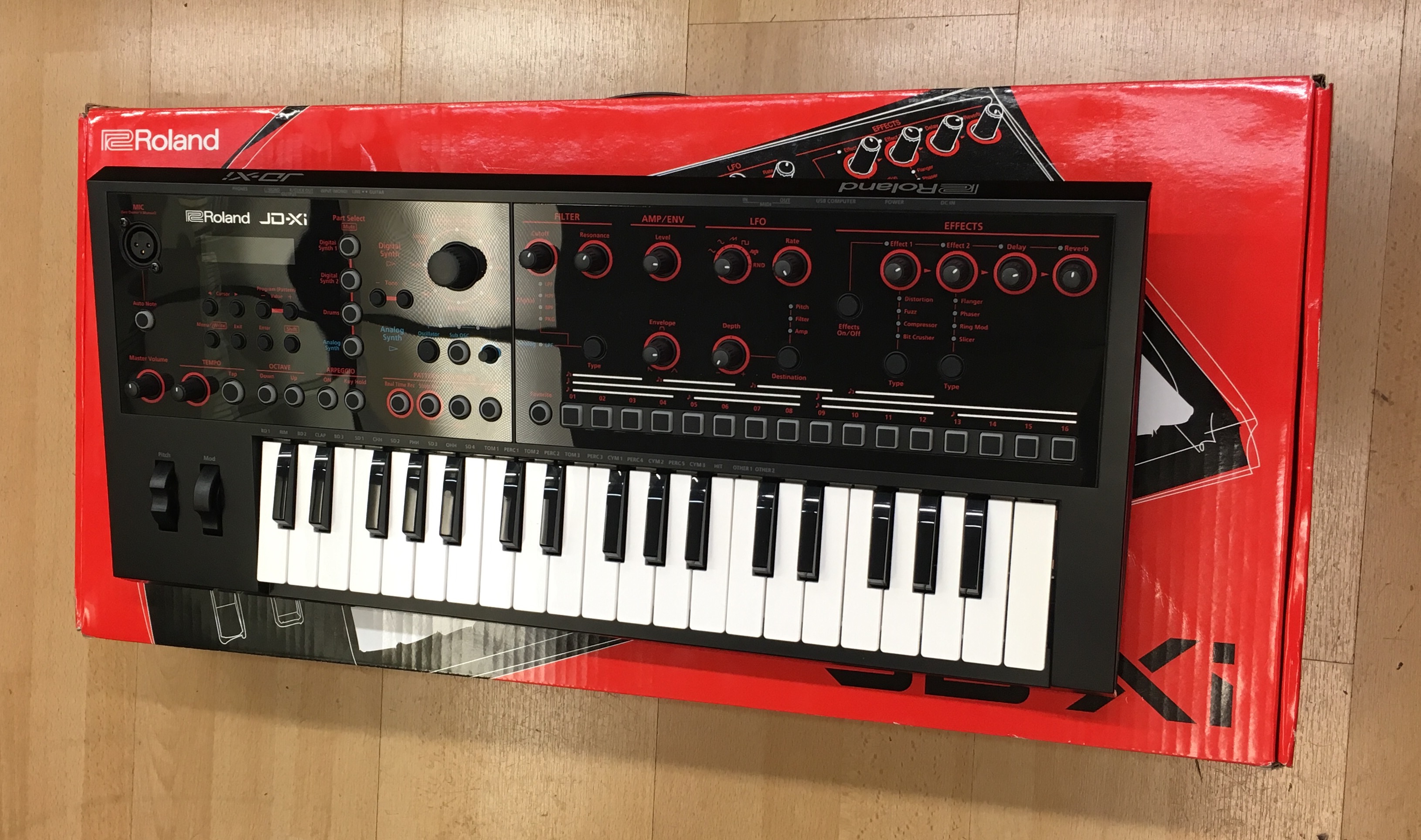 Roland JDXi for sale at X Electrical