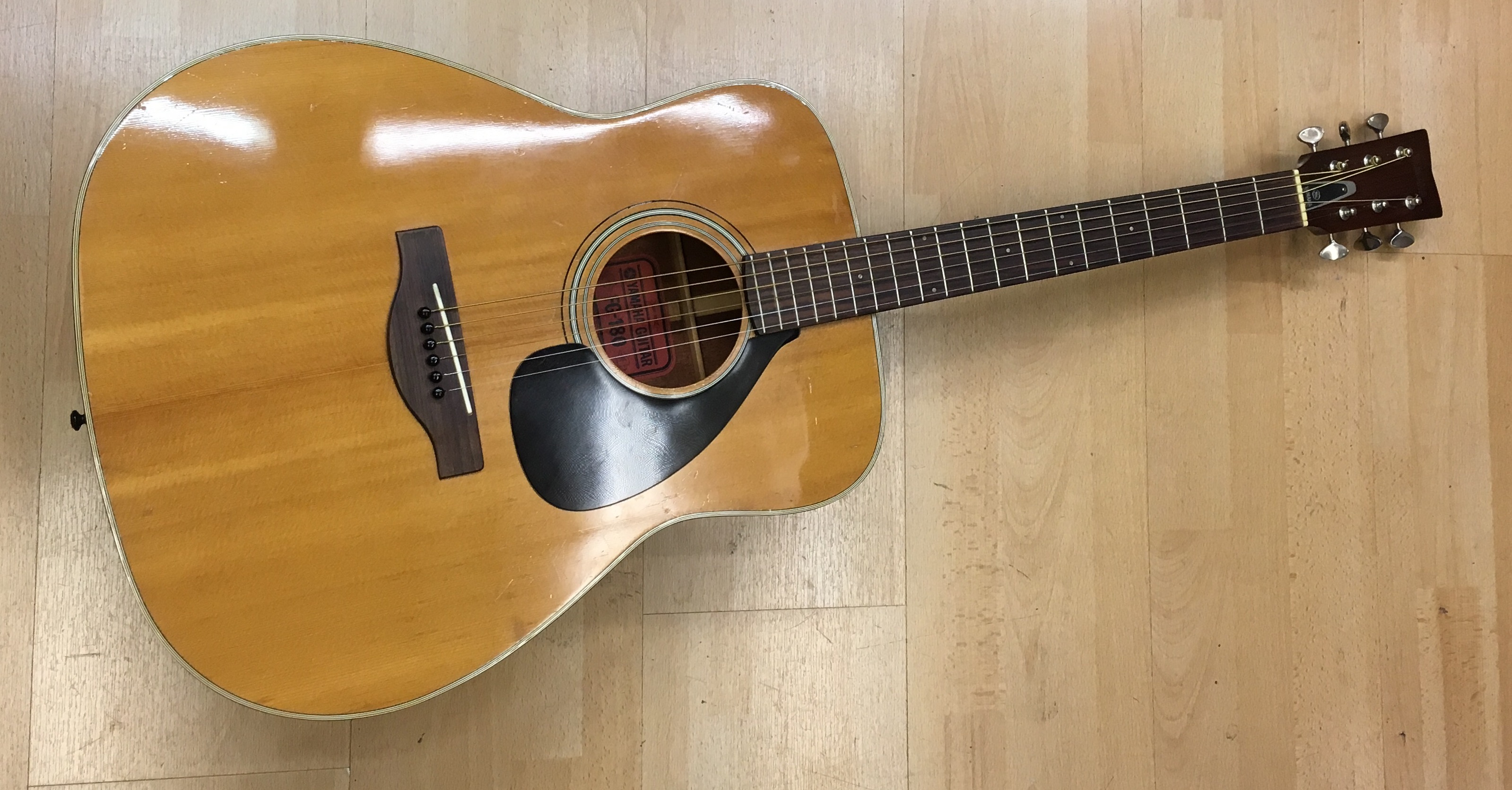 Yamaha FG-180 for sale at X Electrical